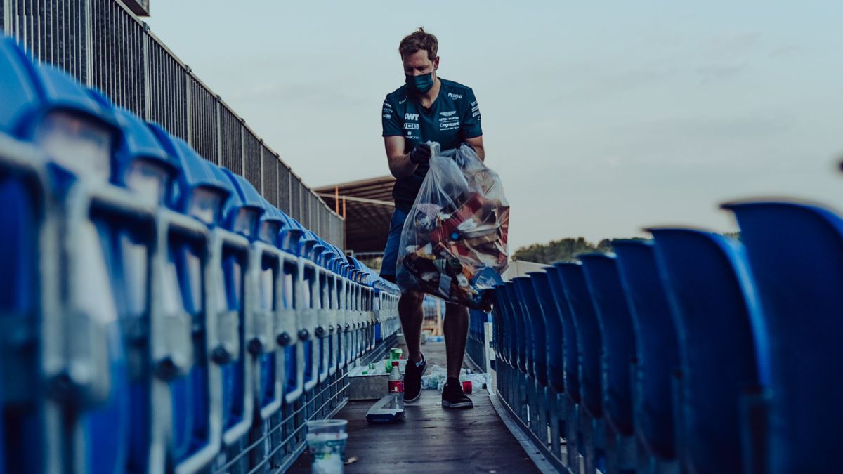 Vettel limpia Silverstone.