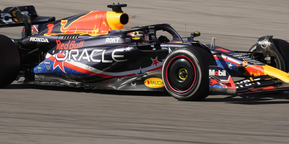 Verstappen, Hamilton y Leclerc descalificados, Sainz en el podio, Alonso se retira