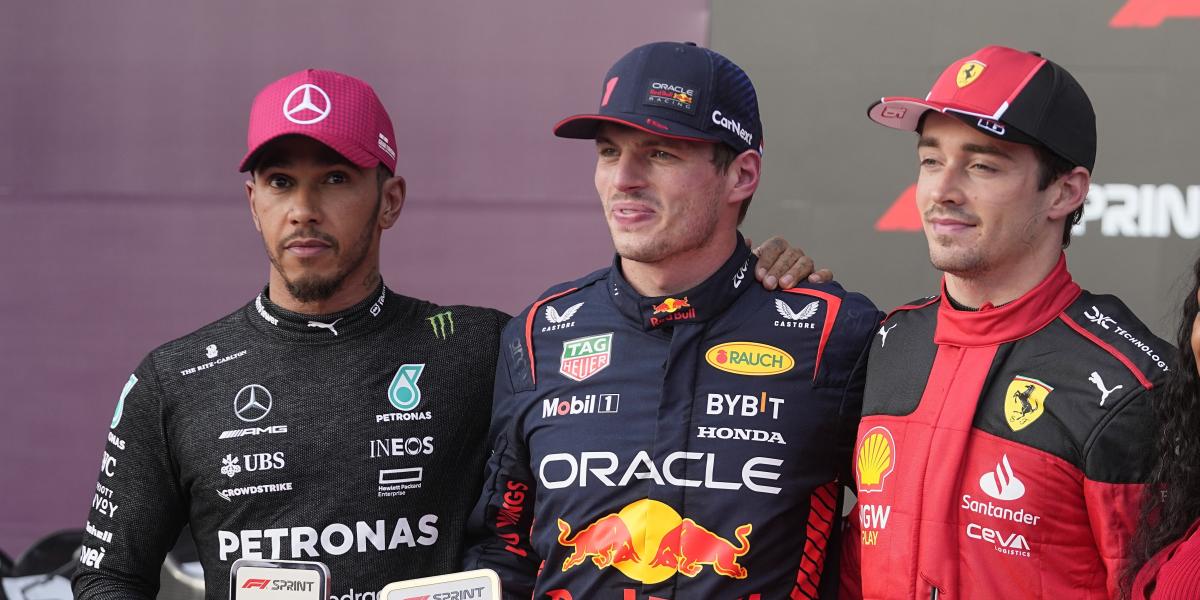 Oficial: Hamilton y Leclerc descalificados, Sainz acaba en el podio! Los coches de ambos