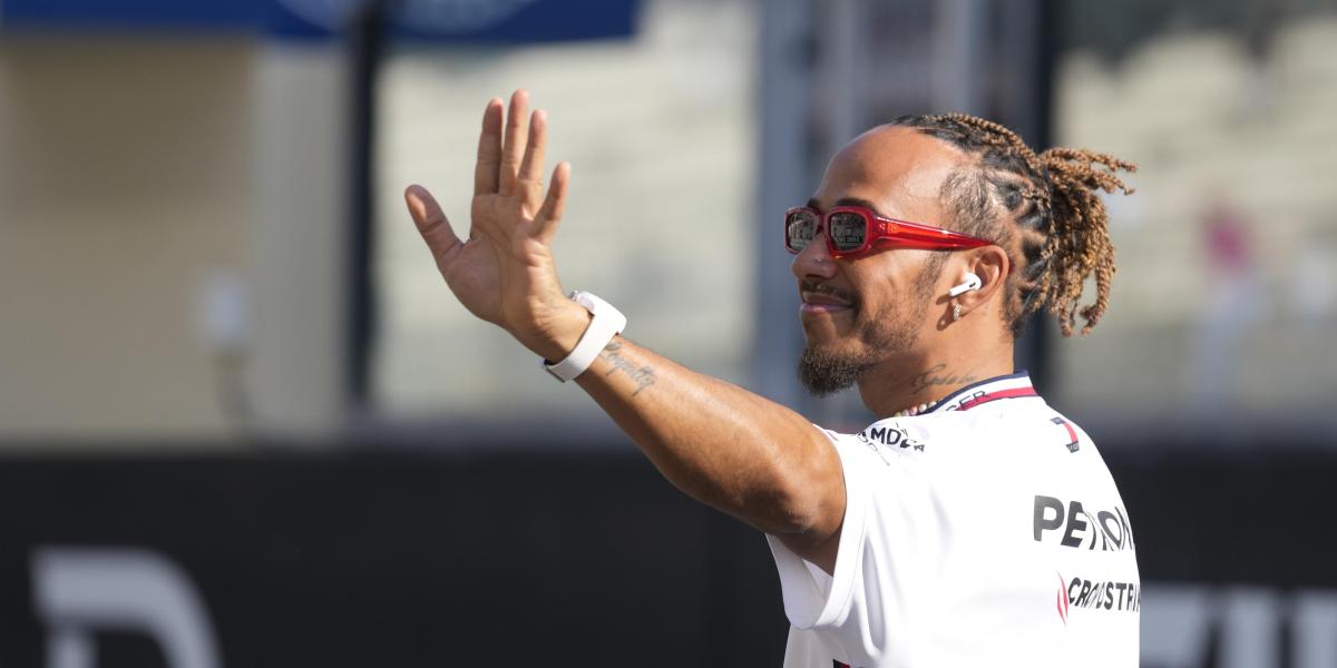 Lewis Hamilton revela cómo dio el salto a Ferrari.