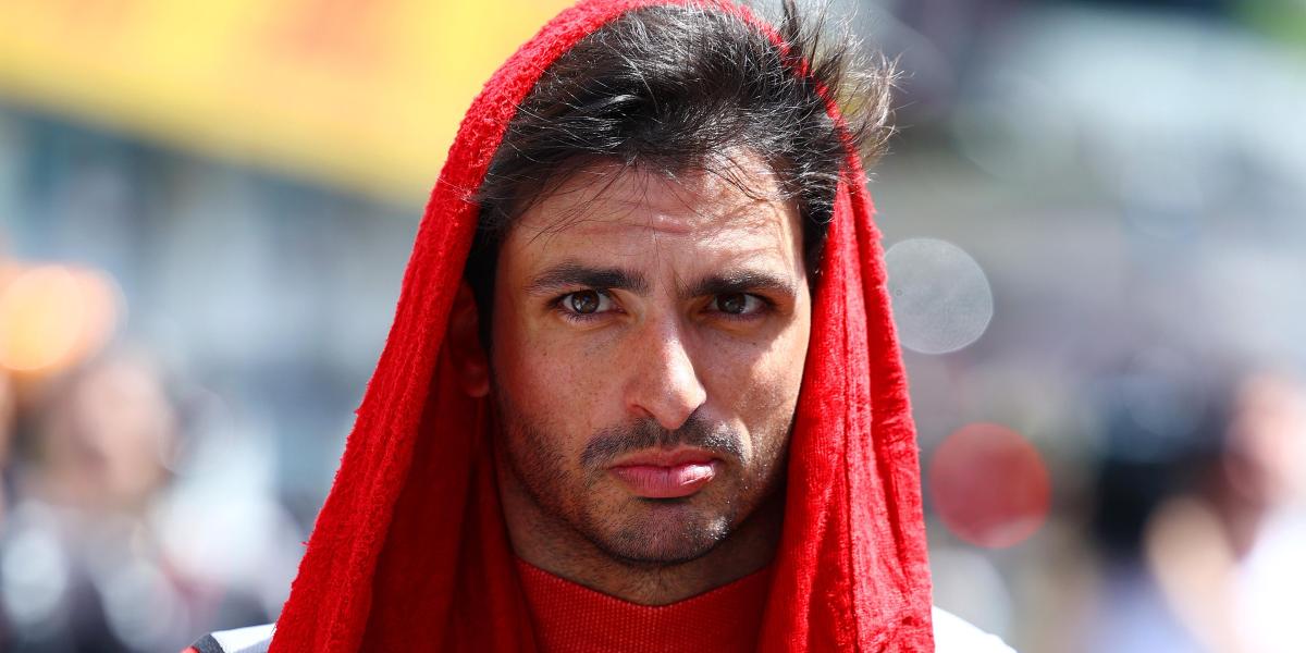 Sainz, con problemas de frenos, \'quinto es más o menos donde deberíamos estar\'   Carlos...