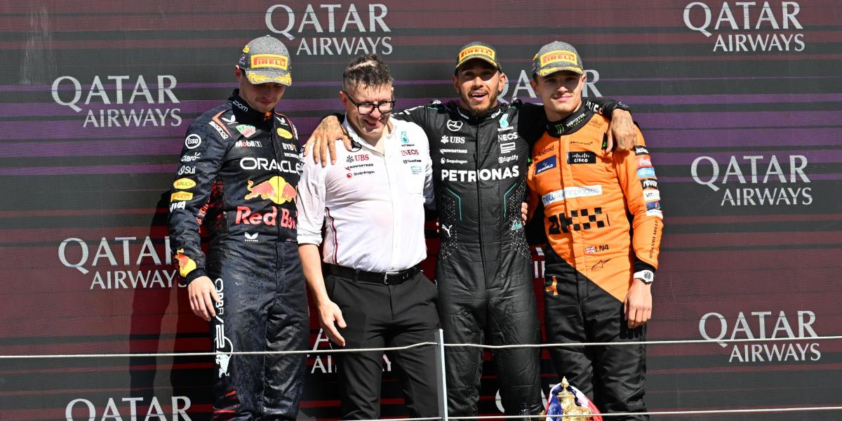 Hamilton advierte a Verstappen y McLaren.