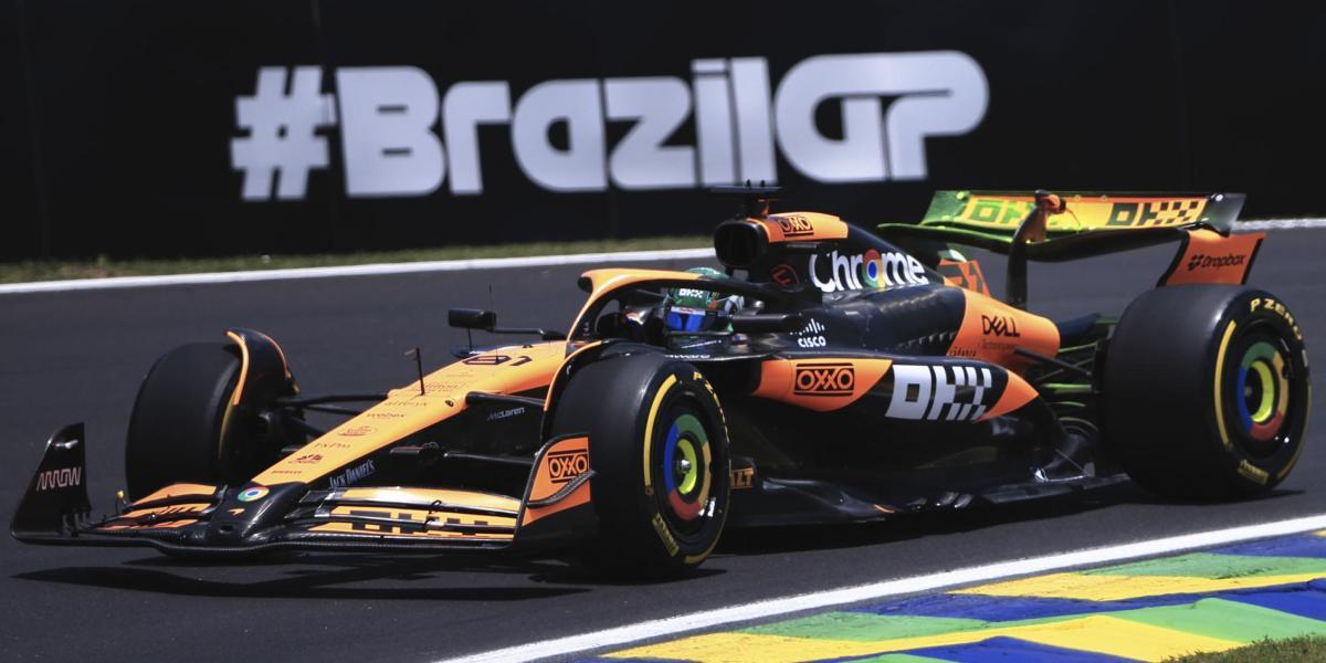 McLaren, el australiano Oscar Piastri logró la pole position en la carrera sprint del...