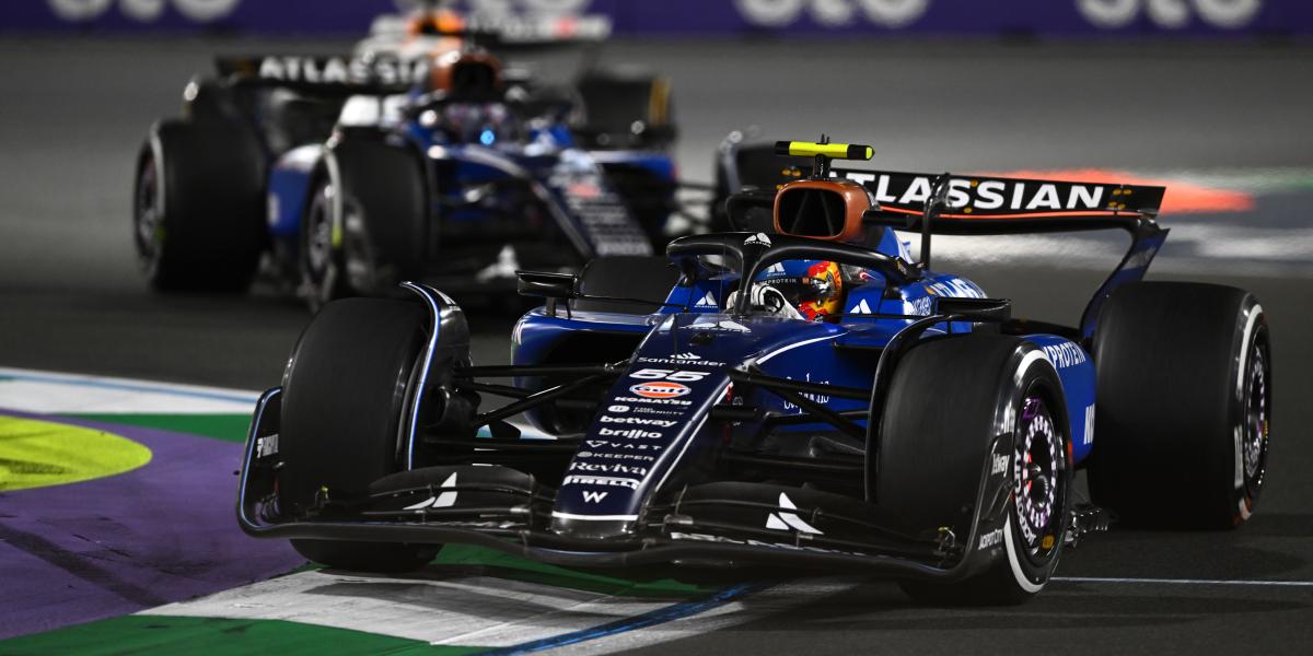 Sainz cierra un fin de semana perfecto e incluso asistió a Albon con el...